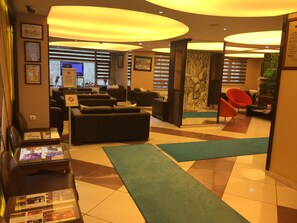 Lobby sitting area - Cimenler Otel (Gumushane)