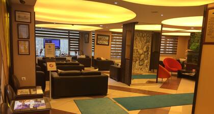 Cimenler Otel