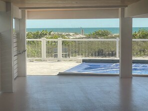 Interior - Beach View, Private Plunge Pool, Charming 1938 Bungalow Madeira Beach Johns Pass (Madeira Beach)