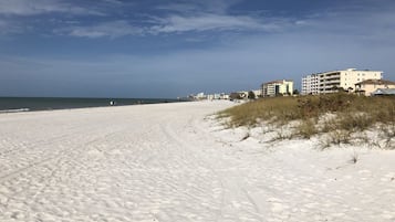 Aan het strand