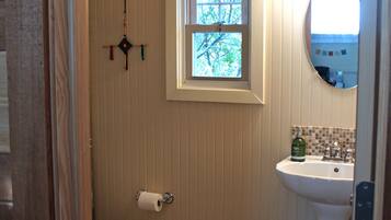 Dutxa, tovalloles, sabó i xampú