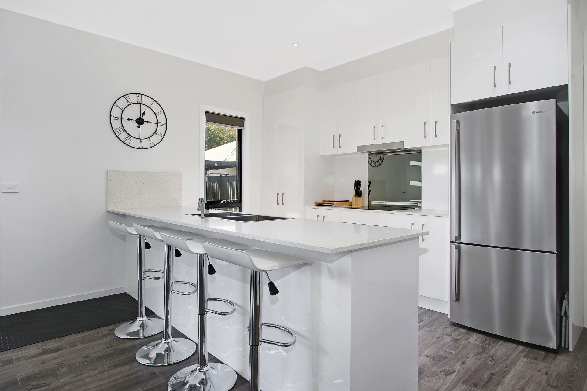 Townhome, 3 Bedrooms | Private kitchen | Full-sized fridge, microwave, oven, stovetop