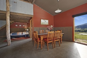 Studio | In-room dining