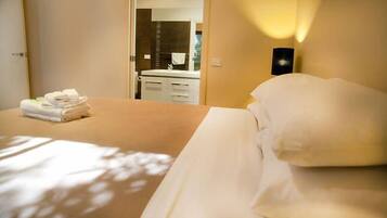 House, 3 Bedrooms | 3 bedrooms, bed sheets