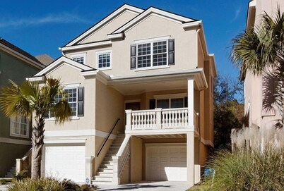 10% Off 5+ Night Rentals + 200.00 Dining Card at Beachside 32 Crabline Court