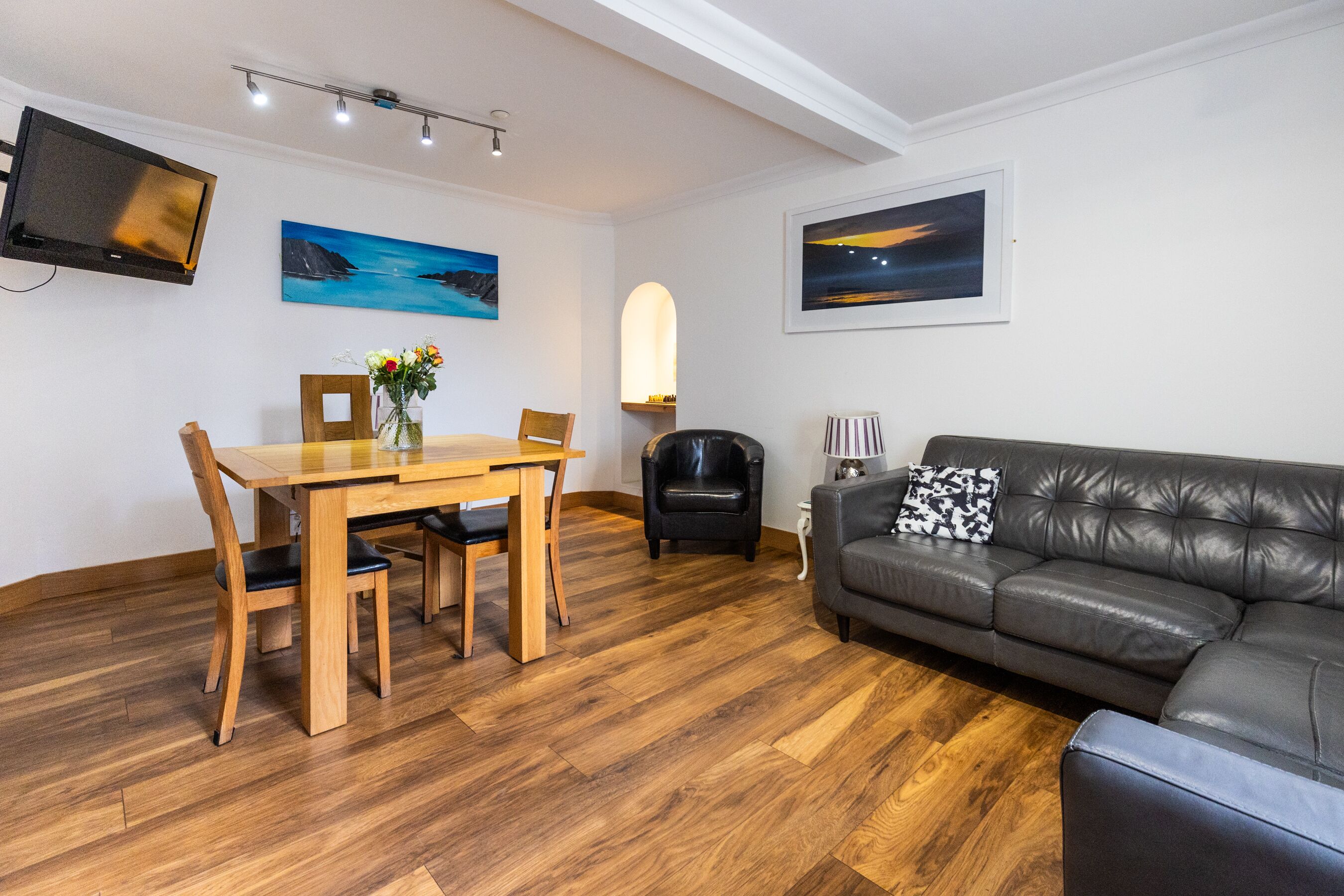 22-inch LCD TV with cable channels, TV