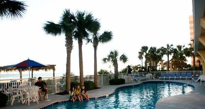 Gorgeous Remodeled 3BR, 2BA Camelot Oceanfront. In the heart of Myrtle Beach!