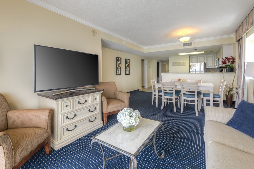 Gorgeous Remodeled 3br, 2ba Camelot Oceanfront. In The Heart Of Myrtle Beach! - Conway, SC