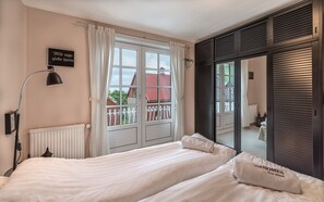 Budget Room | Individually decorated, iron/ironing board, free WiFi, bed sheets - visitHOMES Faroe Islands (Leirvik)