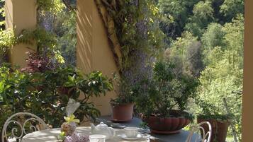 Familienapartment, 1 Schlafzimmer | Terrasse/Patio