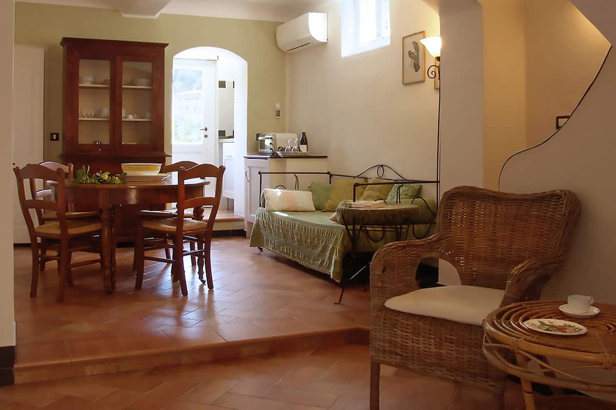Family Duplex, 2 Bedrooms, Garden Area | Living area
