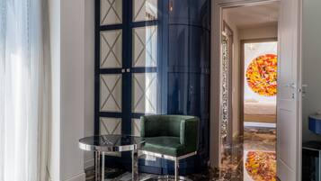 Deluxe Junior Suite | Caja de seguridad en la habitación, wifi gratis y ropa de cama