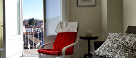 Appartement, 1 slaapkamer | Woonruimte | Een televisie