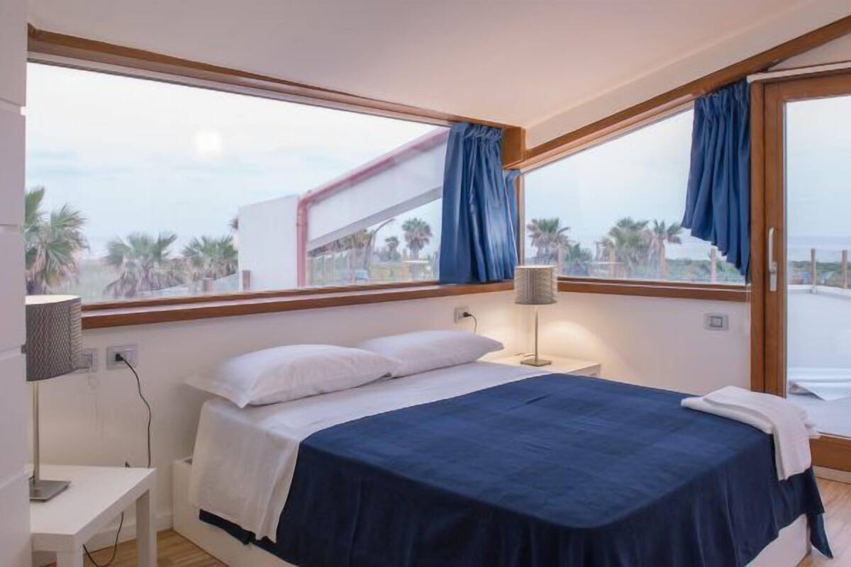 Minibar, soundproofing, iron/ironing board, free cots/infant beds