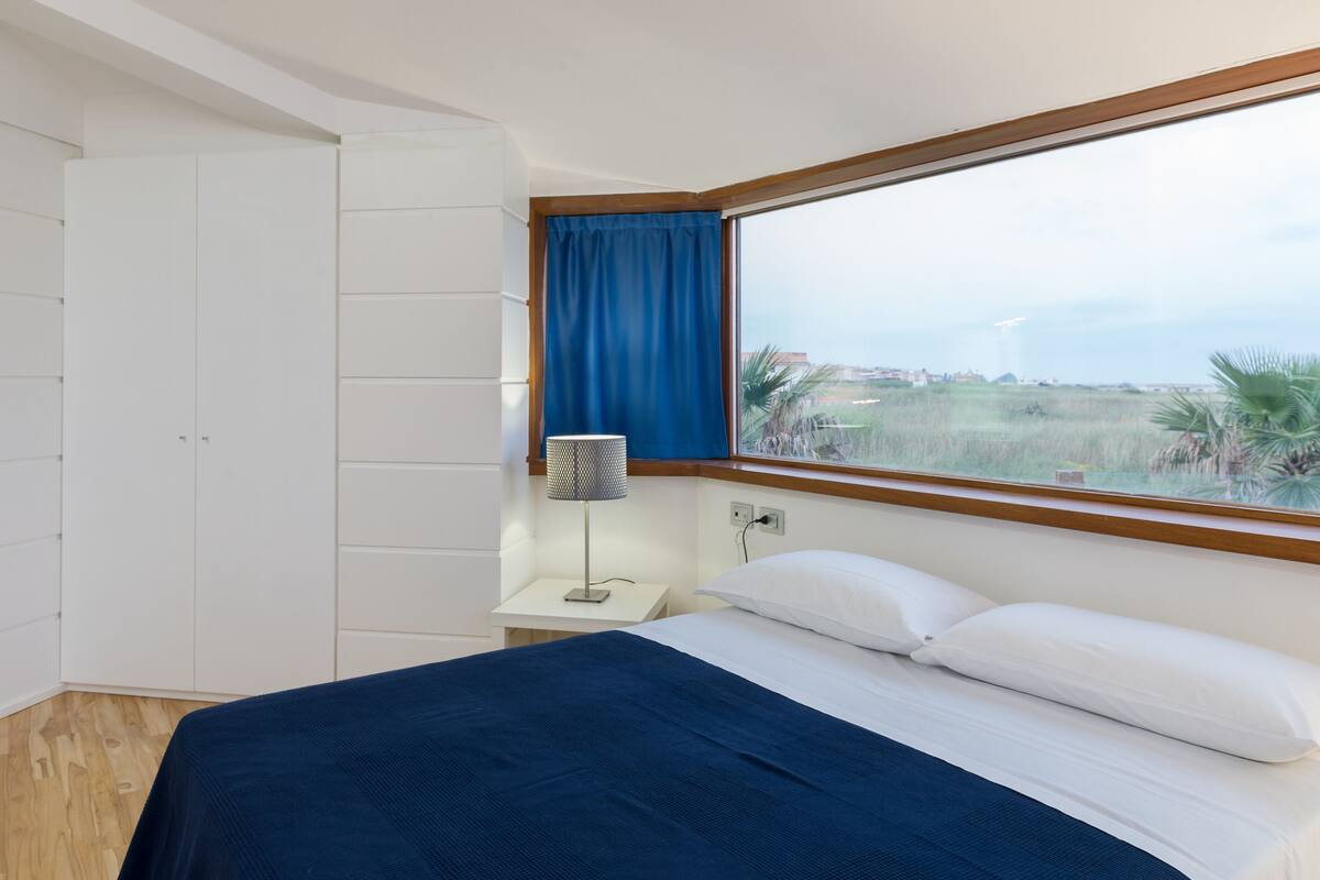 Minibar, soundproofing, iron/ironing board, free cots/infant beds
