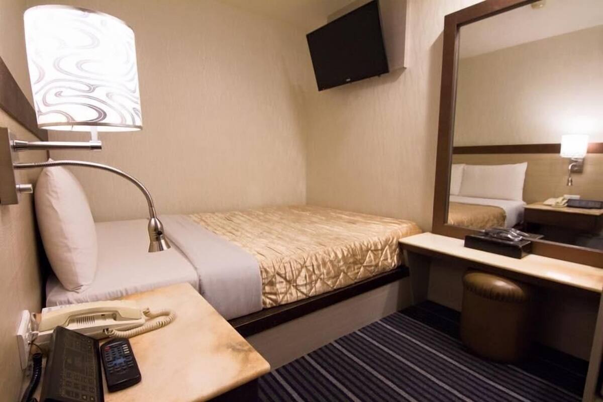 Economy Double Room | Desk, blackout drapes, WiFi (free)