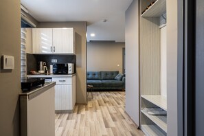 Classic Condo, 1 Bedroom 2 Childs | Literie de qualité supérieure, coffres-forts dans les chambres, bureau