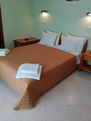 Caja de seguridad en la habitación, insonorización y cunas gratuitas 