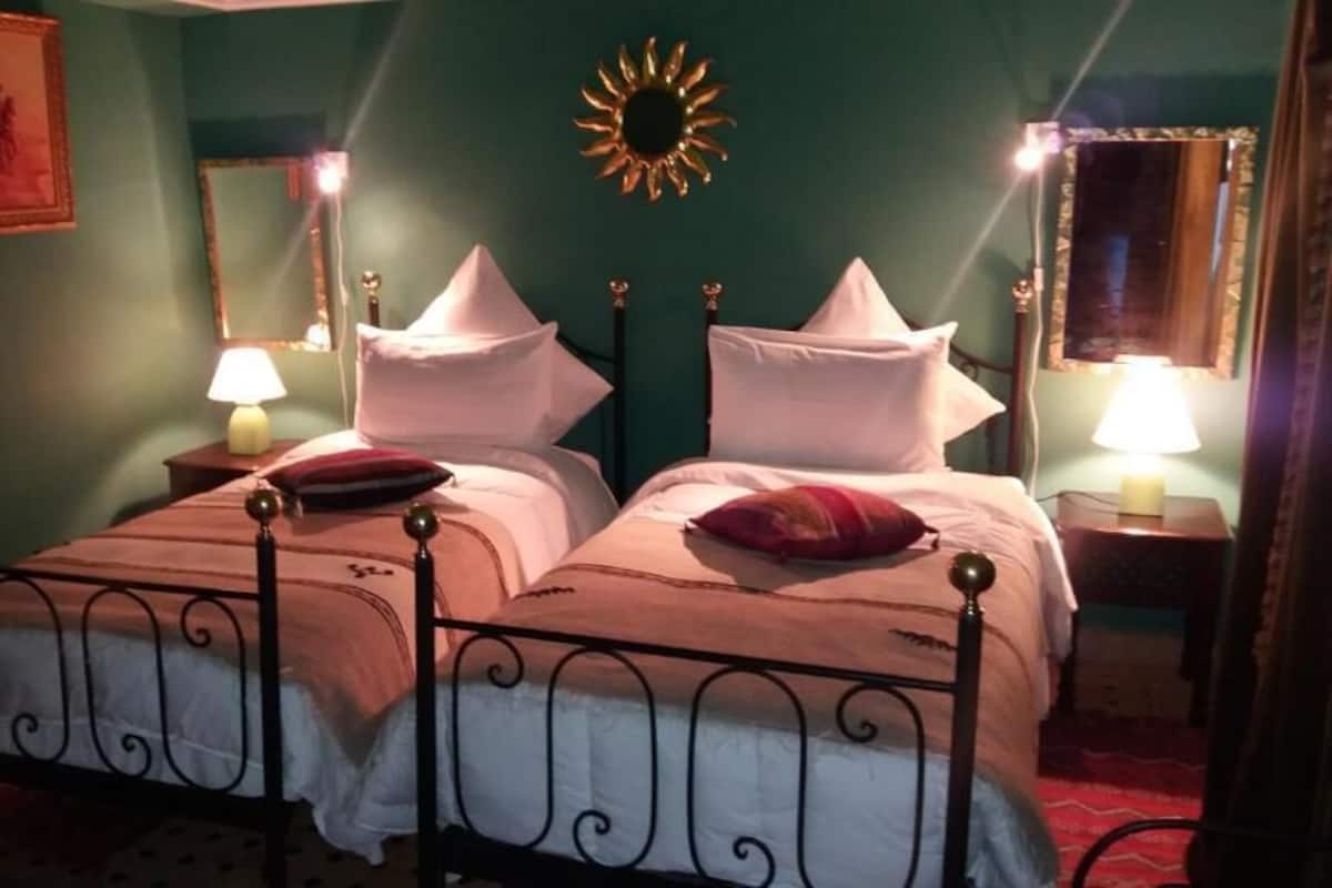 Basic Twin Room (Fes) | In-room safe, soundproofing, free cots/infant beds, free WiFi