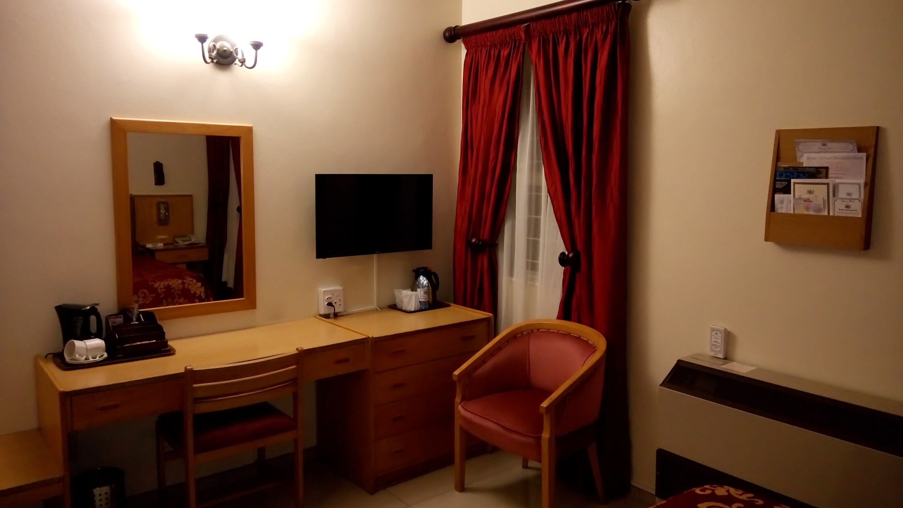 business double room, 1 double bed | 1 bedroom, desk, free wifi