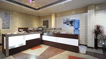 Double or Twin Room | Shared kitchen