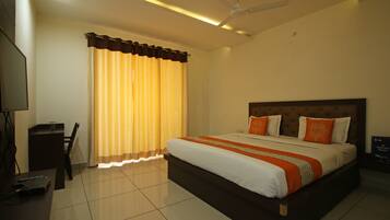 Double or Twin Room | Free WiFi, bed sheets