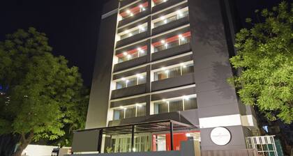 OYO Townhouse 030 Ashram Road Ahmedabad