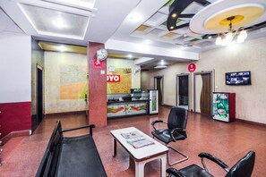 Lobby - OYO 2722 Hotel Prince (Ajmer)