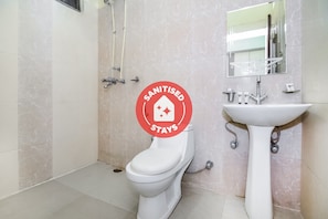 Double or Twin Room | Bathroom | Towels - OYO 2722 Hotel Prince (Ajmer)