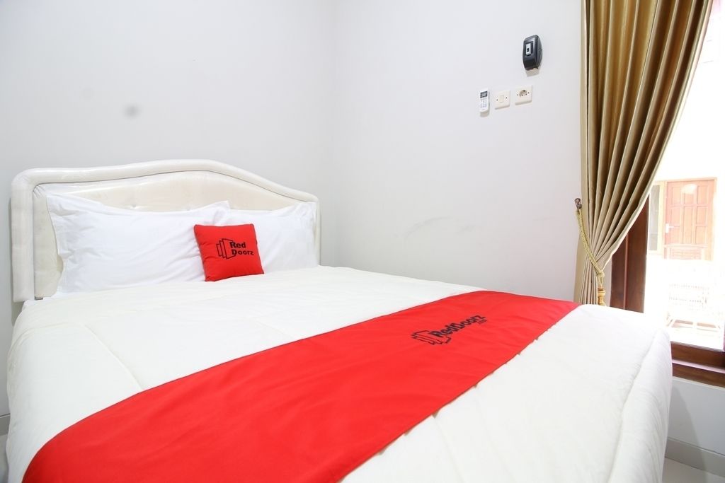 Foto - RedDoorz Plus near STIE YKPN