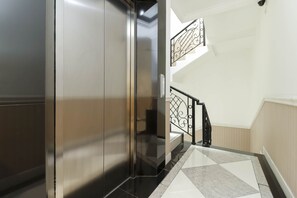 Vestibule