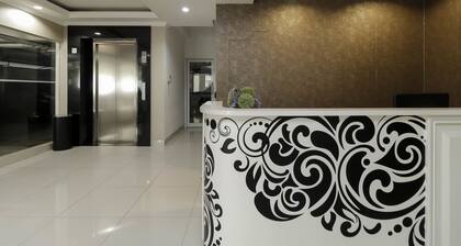 RedDoorz Plus @ Setiabudi Barat