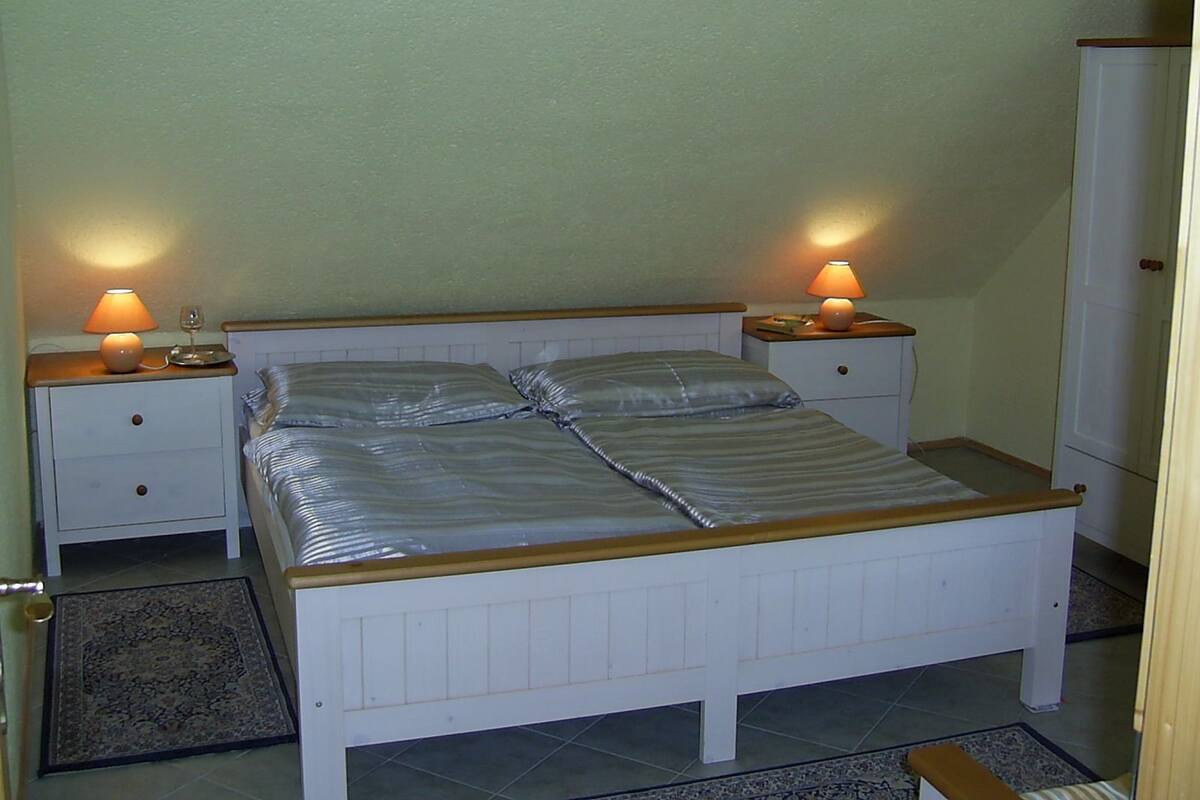 Blackout drapes, cribs/infant beds, free WiFi, bed sheets