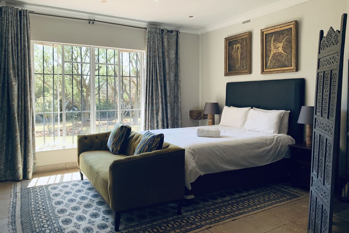 Deluxe Double Room, 1 Queen Bed, Garden View, Garden Area | 1 bedroom, premium bedding, free WiFi, bed sheets