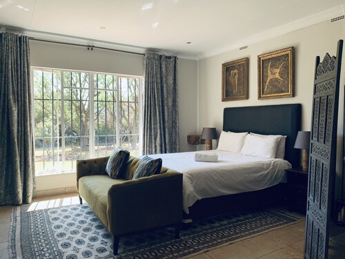 At The Rocks Country Estate