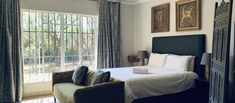 At The Rocks Country Estate