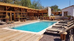 Seasonal outdoor pool - Cabañas La Cochera (San Pedro de Atacama)