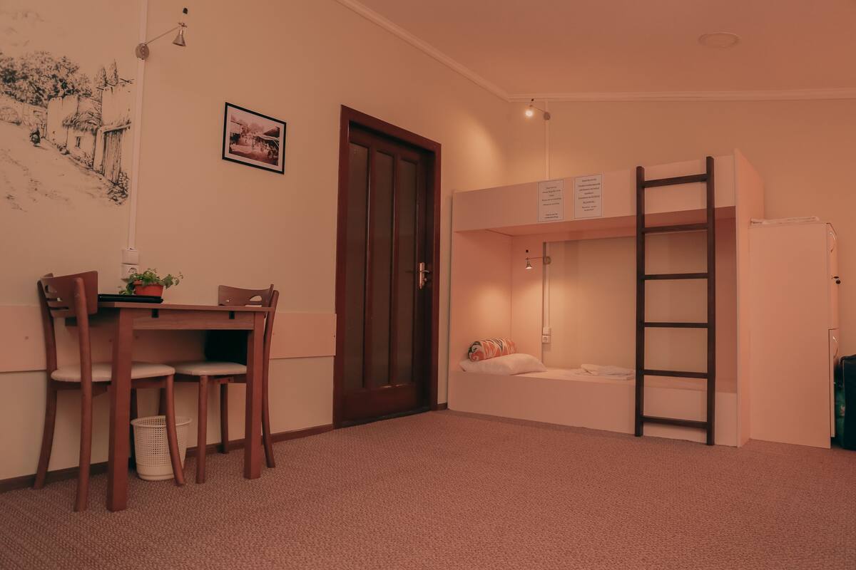 Minibar, in-room safe, desk, iron/ironing board