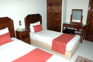 Chambre double | Minibar, coffre-fort, bureau, système d’insonorisation