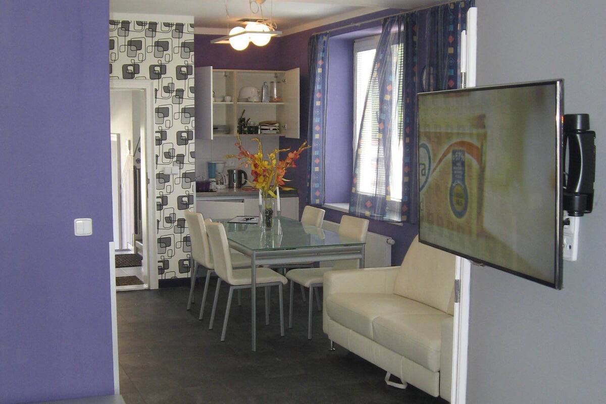 Apartment, 1 Bedroom | Blackout drapes, cribs/infant beds, free WiFi, bed sheets