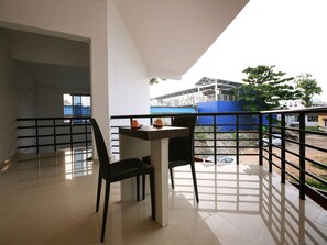 Chambre Double ou avec lits jumeaux | Vue depuis le balcon