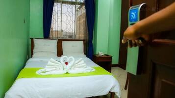 Deluxe Room | In-room safe, desk, soundproofing, free WiFi