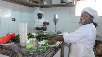 Breakfast, lunch, dinner served; local and international cuisine