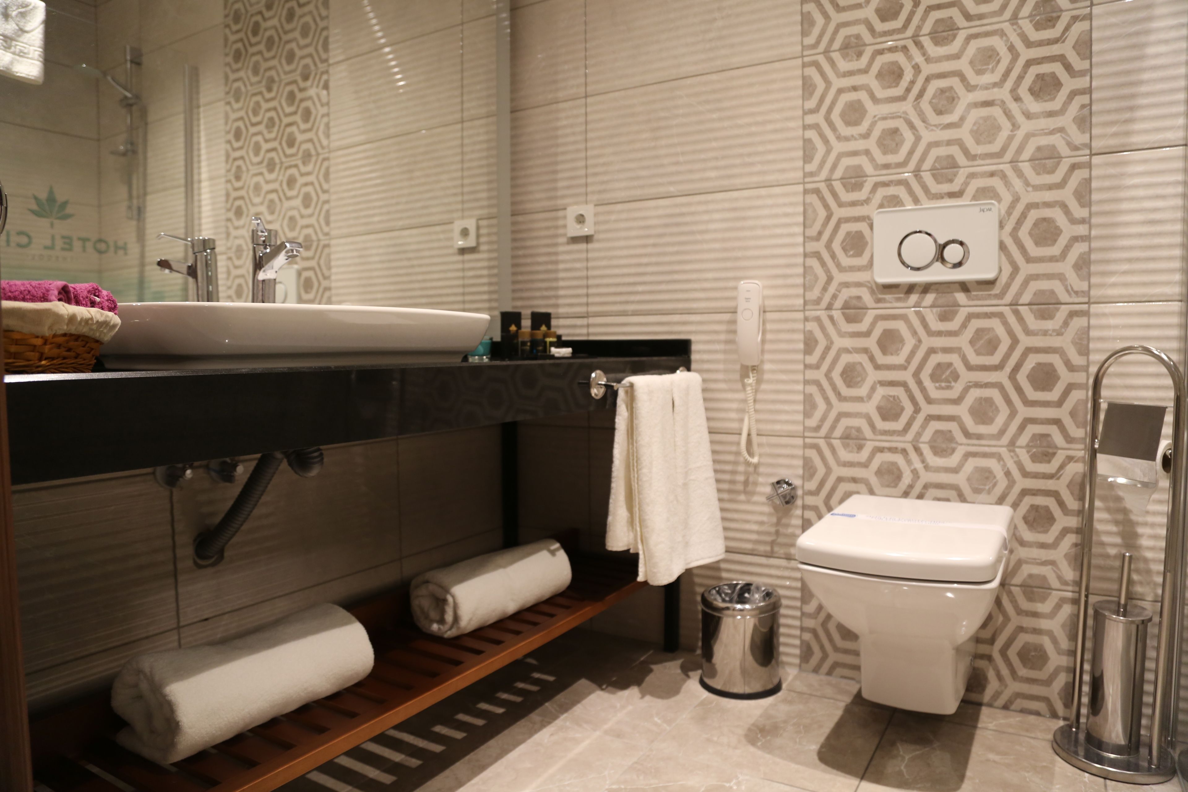 shower, free toiletries, hair dryer, slippers