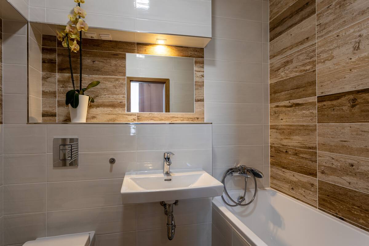 free toiletries, hair dryer, towels