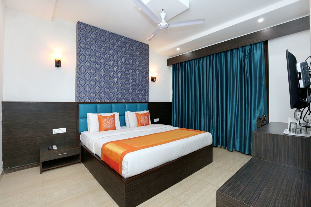 Double or Twin Room | In-room safe, free WiFi