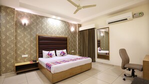 Double or Twin Room | In-room safe, free WiFi - OYO 8776 Citi Inn Zirakpur (Dera Bassi)