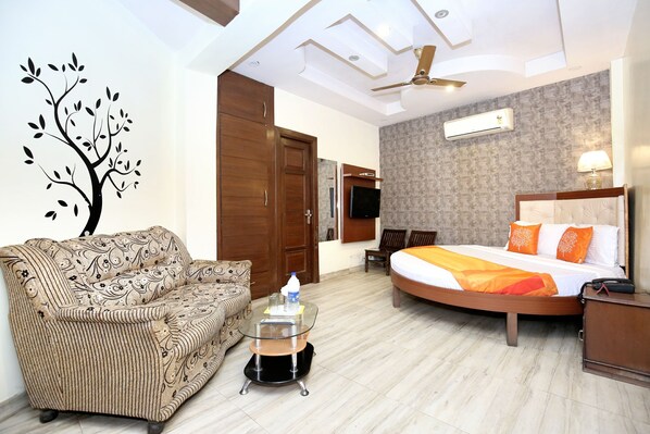 Double or Twin Room | Free WiFi, bed sheets - OYO 8278 Supremo (Chandigarh)