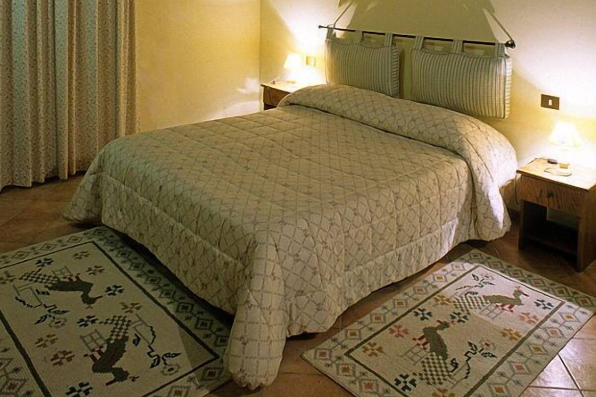 Standard Suite | Cots/infant beds, free WiFi