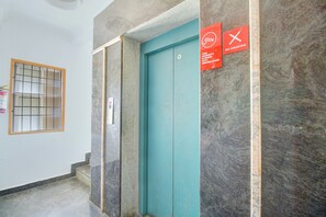 Interior - OYO Flagship 4584 India Gate (Chennai)